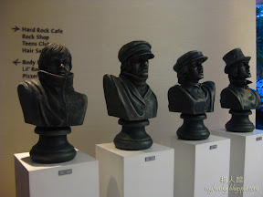 The Beatles 雕像